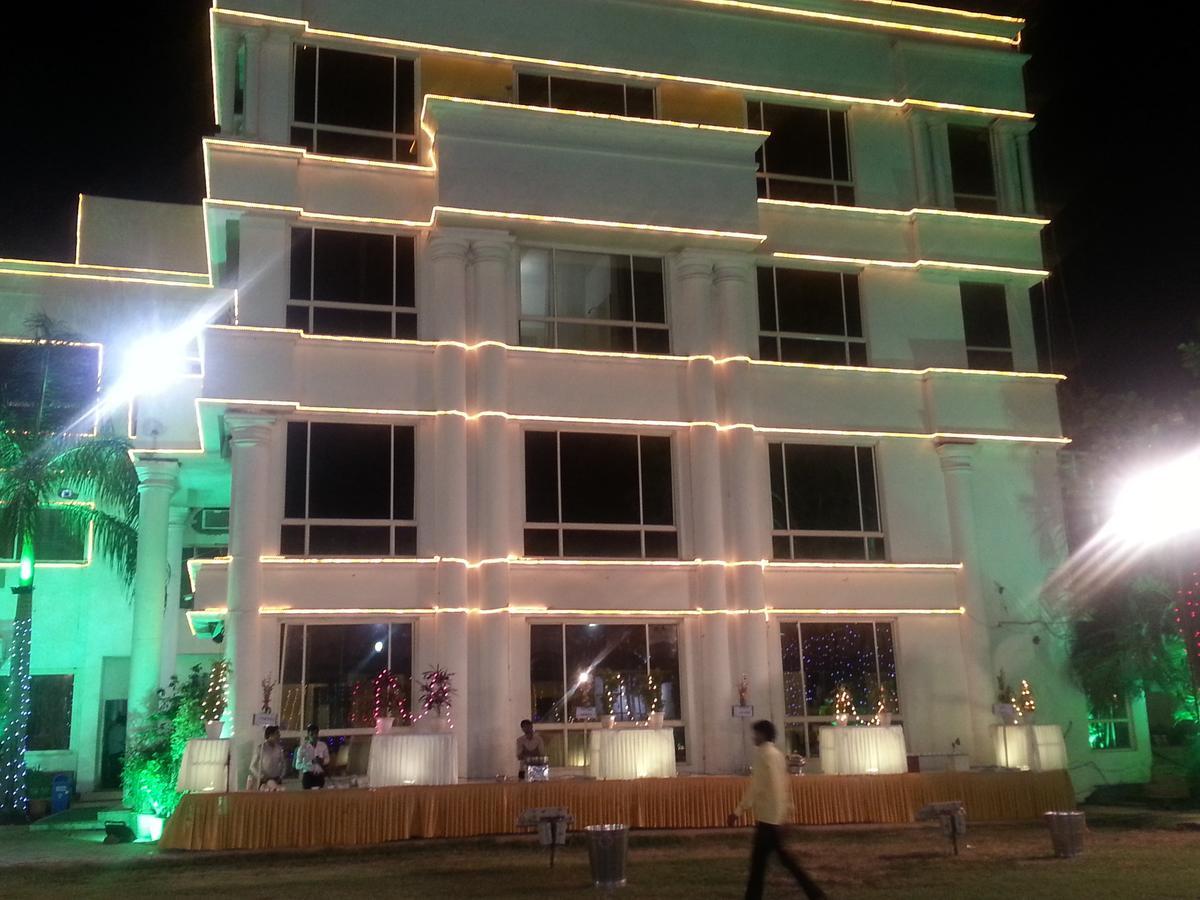 Sanskar Upvan Bhopal Esterno foto