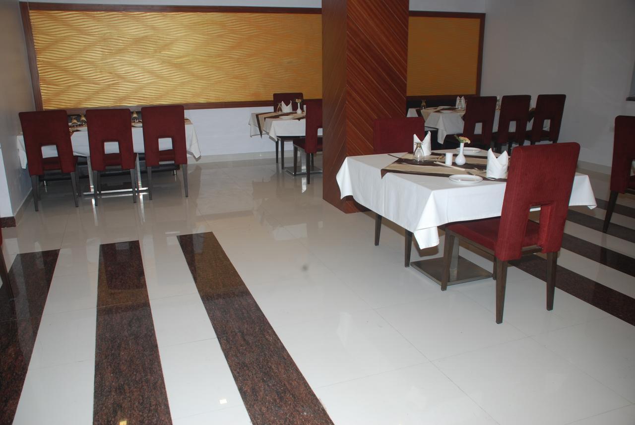 Sanskar Upvan Bhopal Esterno foto